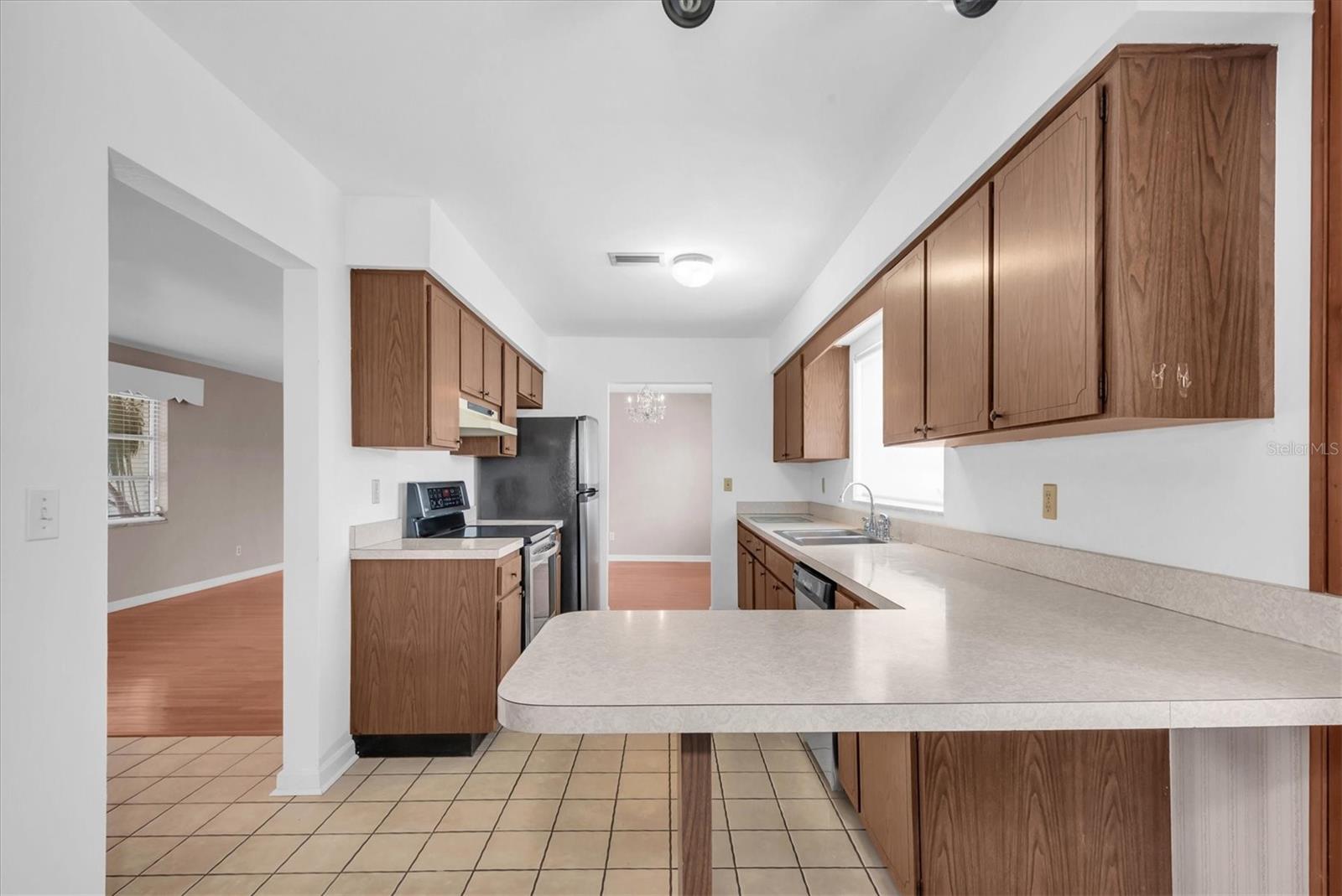 Image 7 of 35 For 6638 12th Terrace N