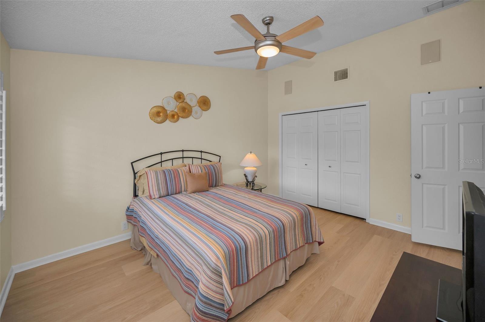Image 17 of 44 For 3079 Landmark Boulevard 1608