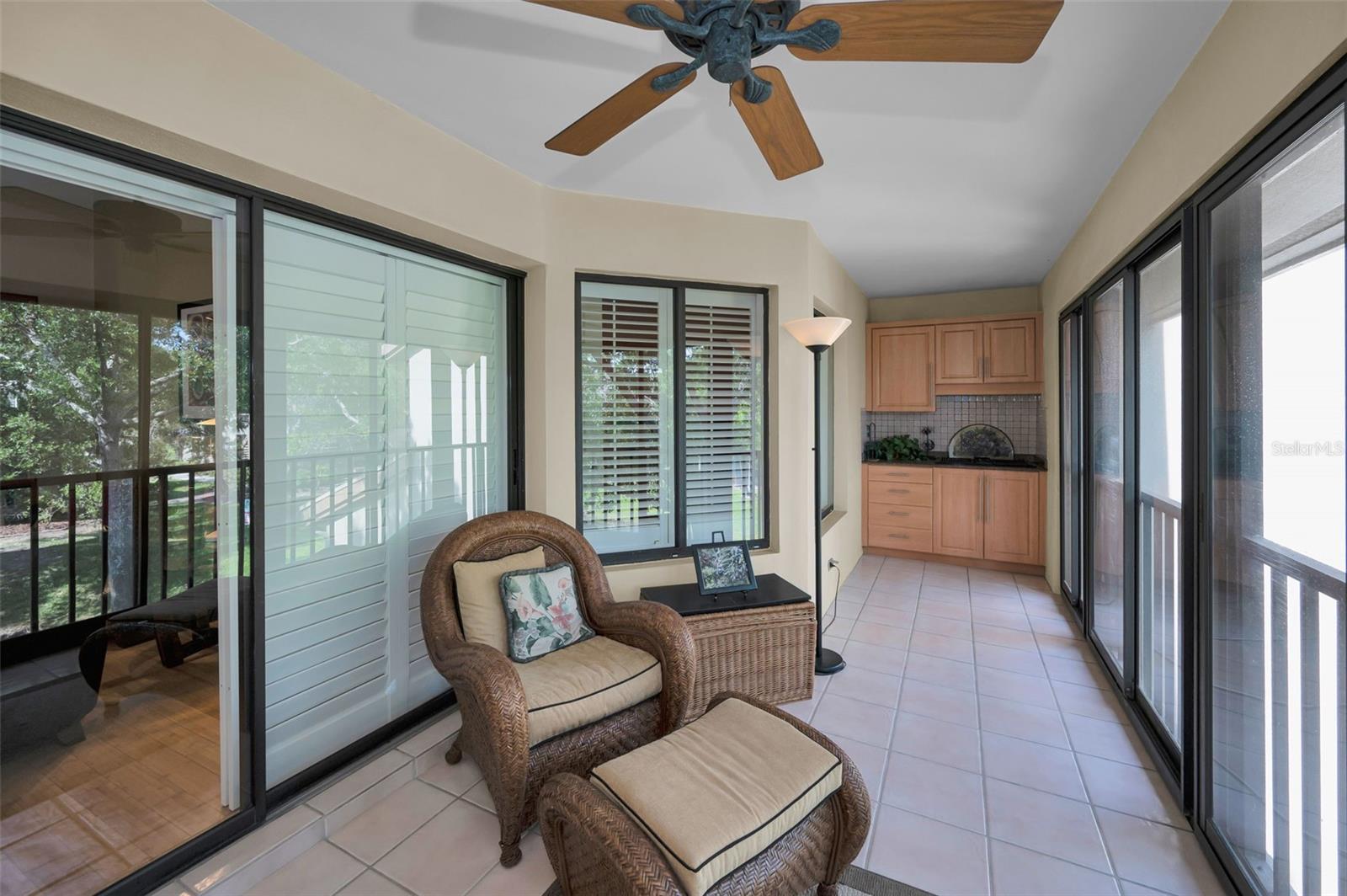 Image 23 of 44 For 3079 Landmark Boulevard 1608