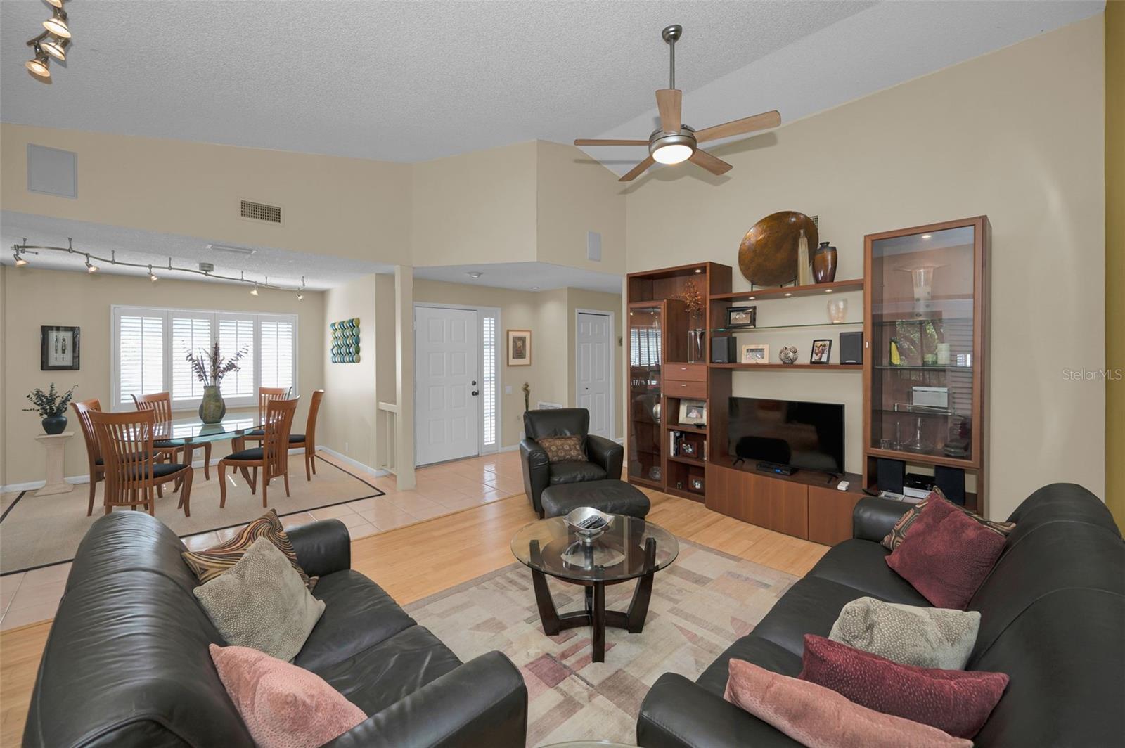 Image 3 of 44 For 3079 Landmark Boulevard 1608