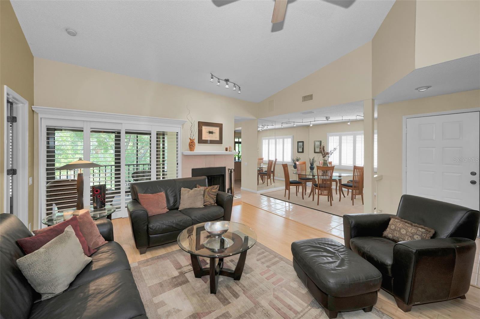 Image 6 of 44 For 3079 Landmark Boulevard 1608