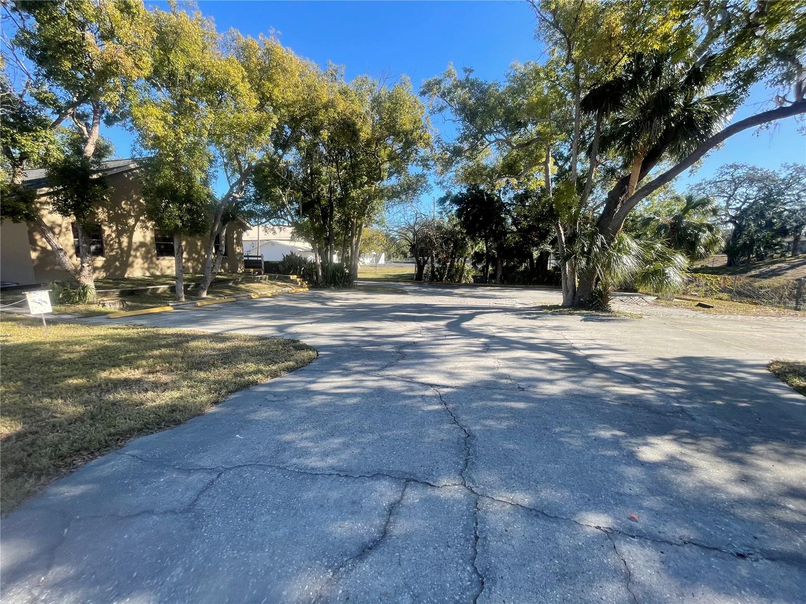 Image 3 of 11 For 536 Tarpon Avenue 5
