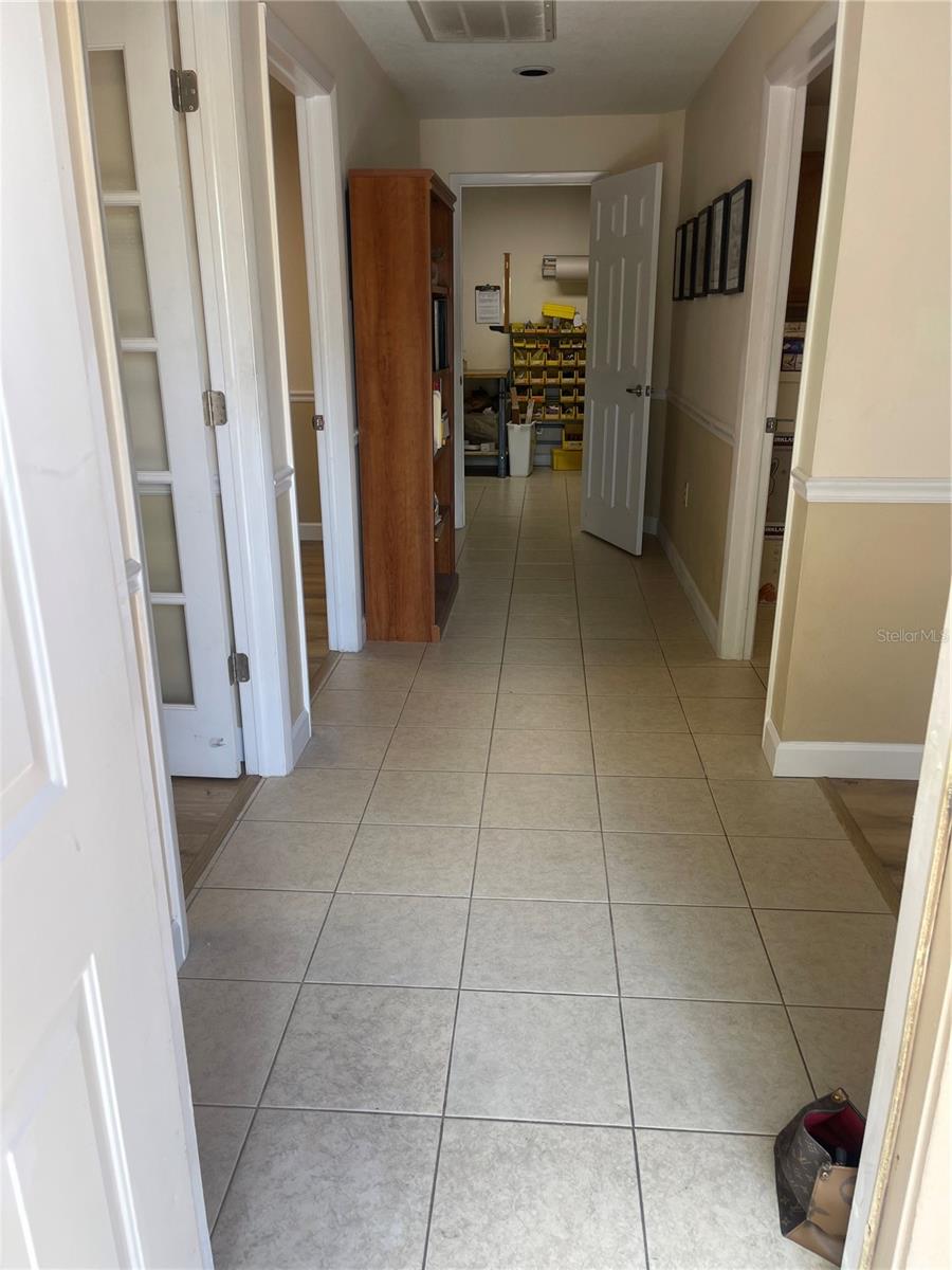 Image 5 of 11 For 536 Tarpon Avenue 5