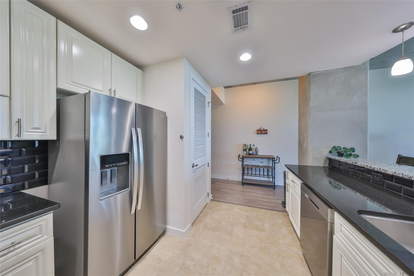 Image 16 of 56 For 777 Ashley Drive 1011