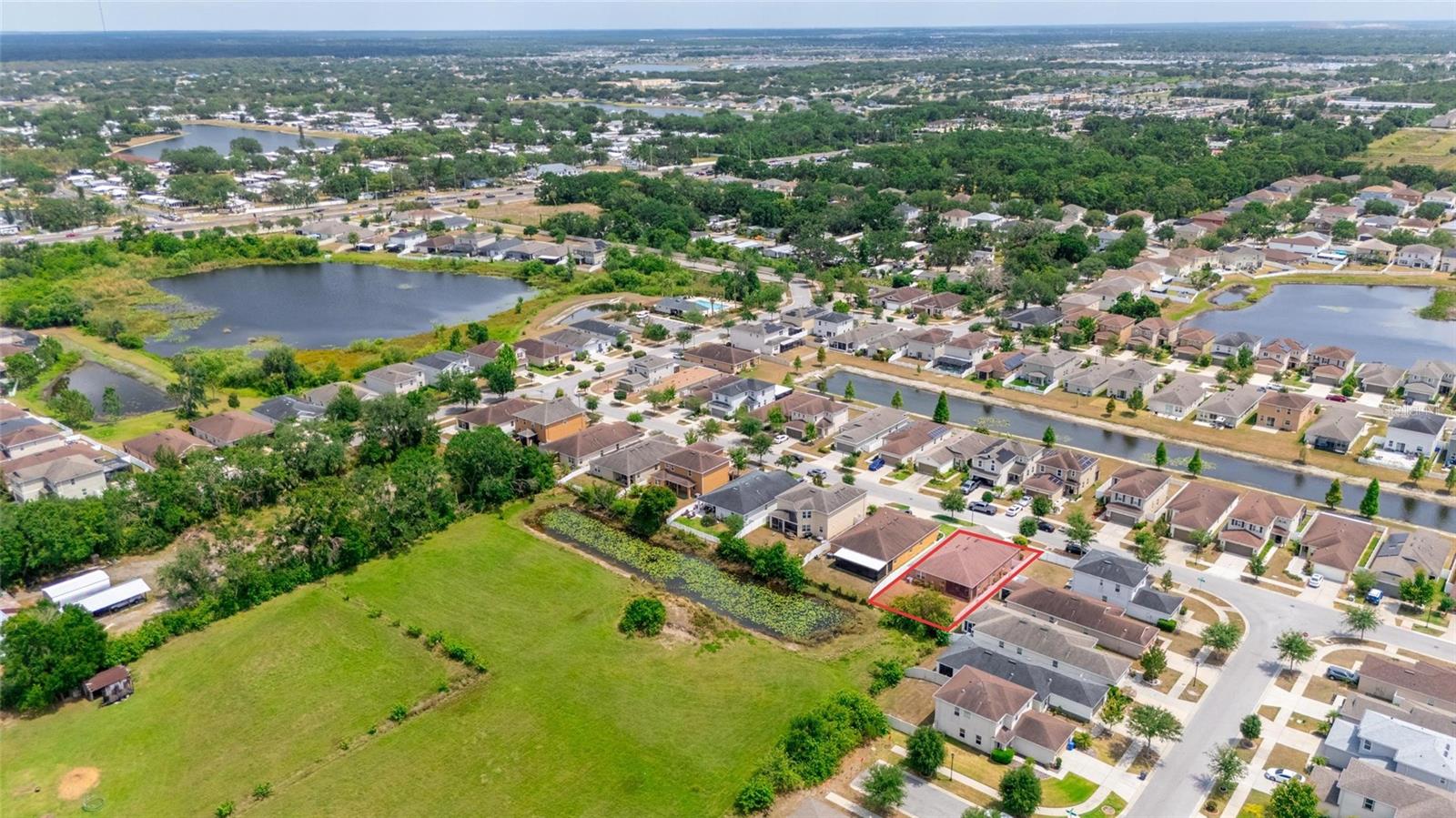 Listing photo id 32 for 10626 Laguna Plains Drive