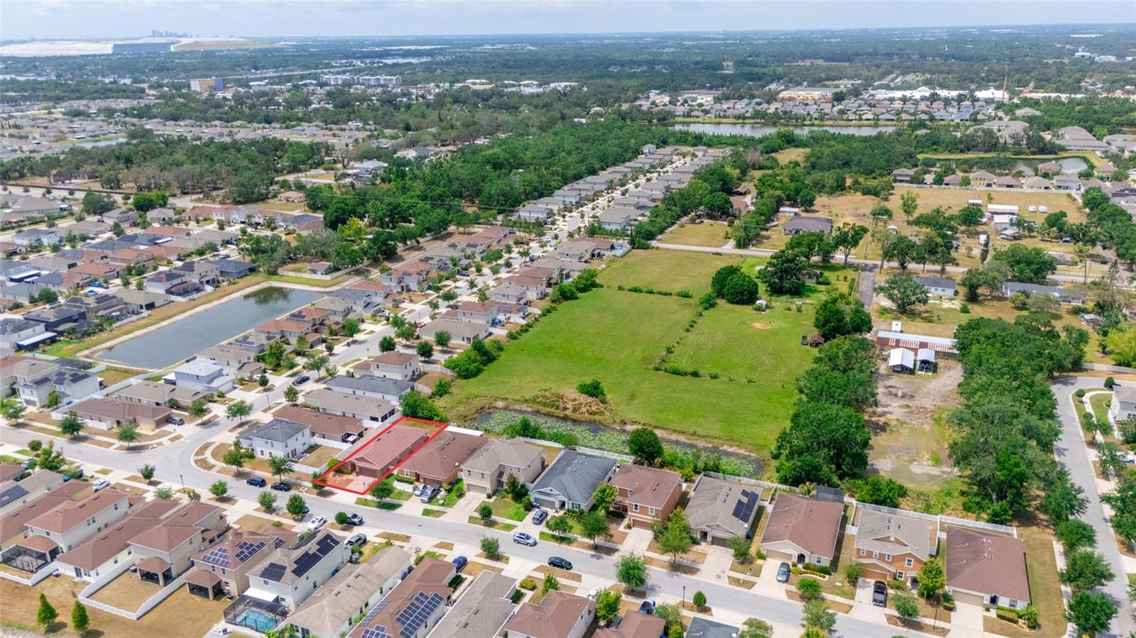 Listing photo id 40 for 10626 Laguna Plains Drive
