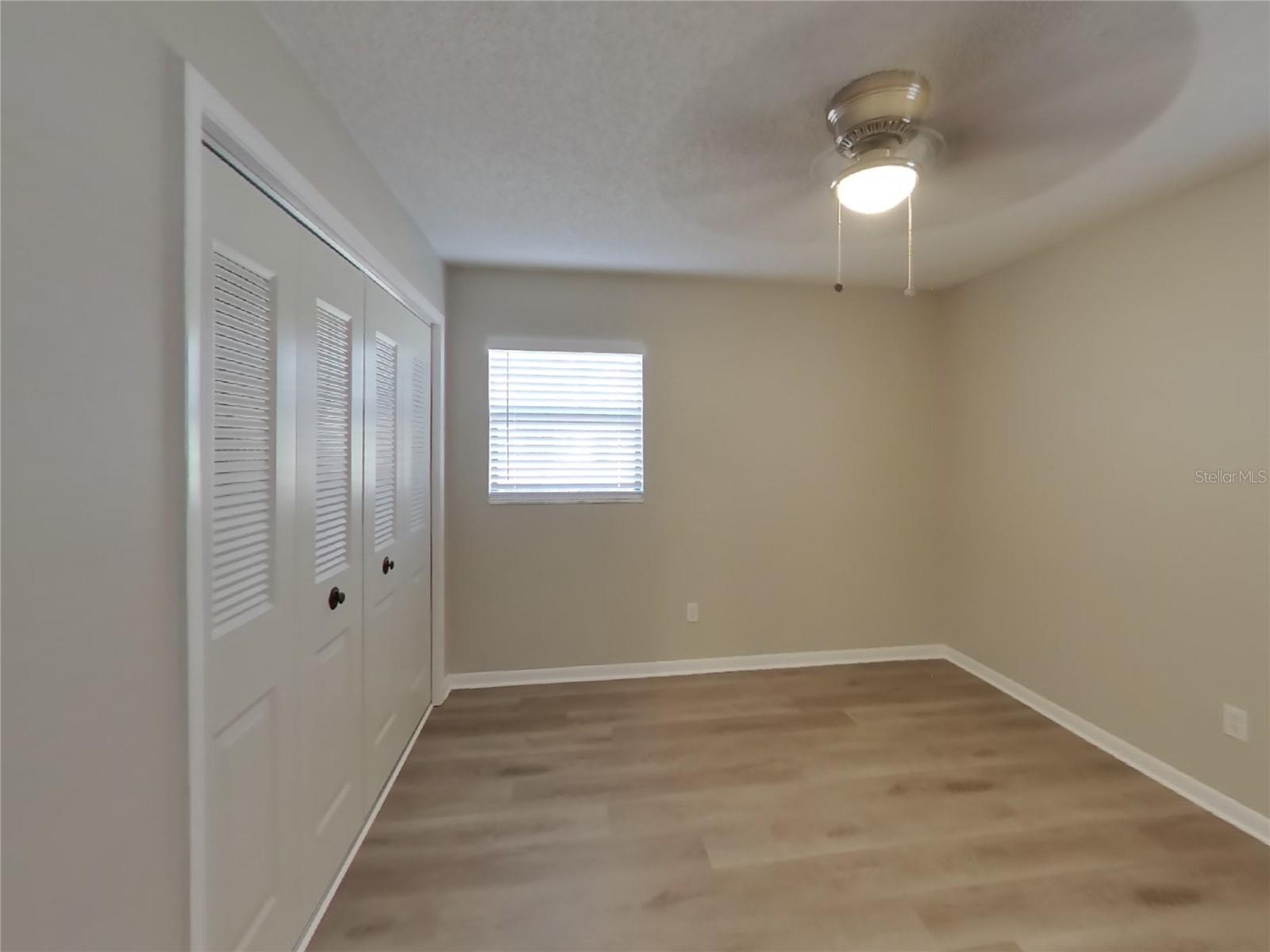 Image 11 of 17 For 520 Falkirk Avenue
