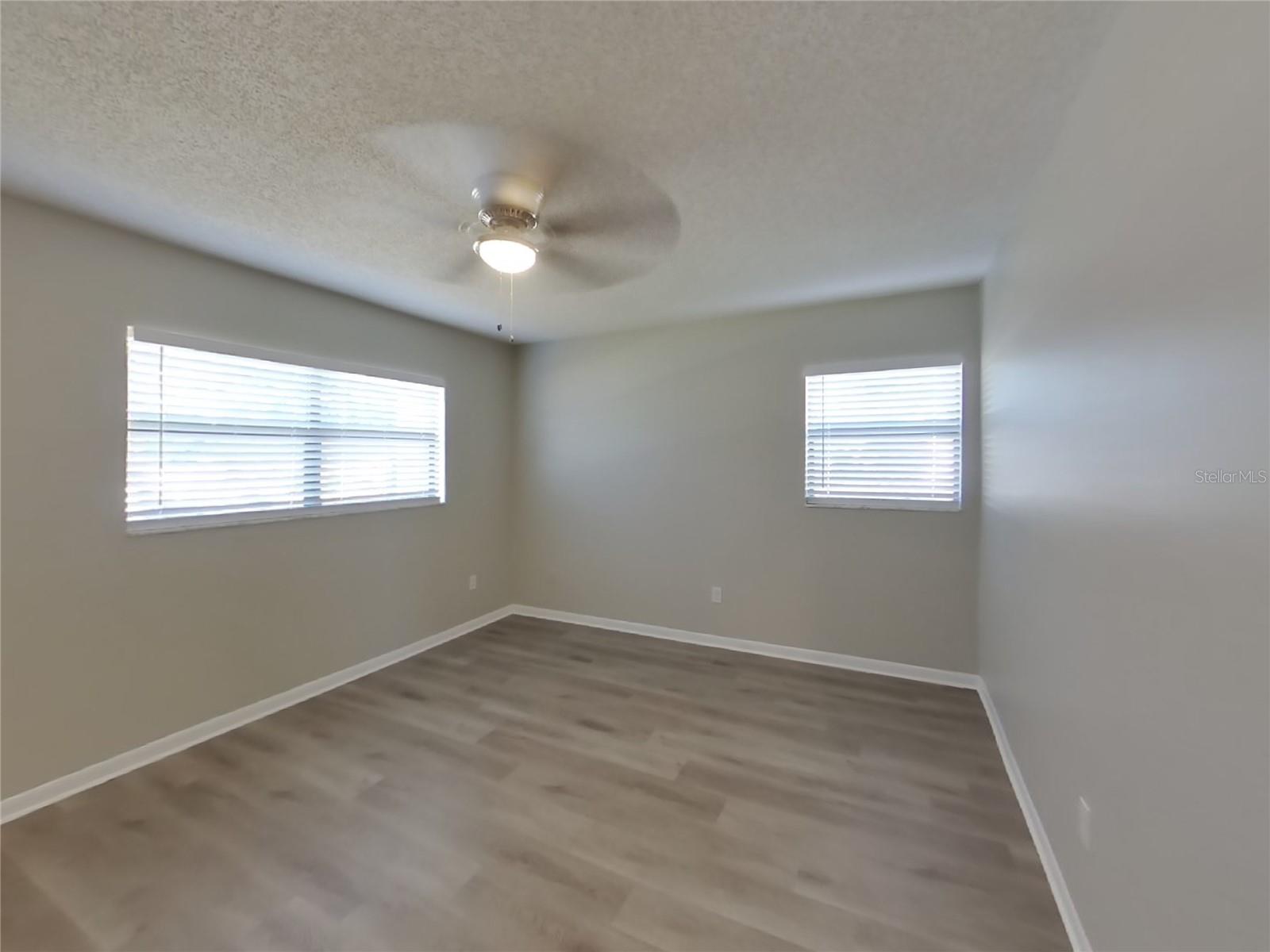 Image 8 of 17 For 520 Falkirk Avenue
