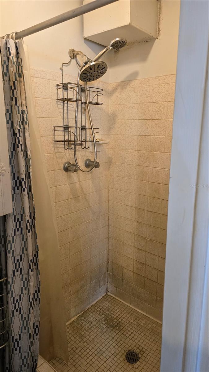 Image 48 of 75 For 2035 Erin Drive