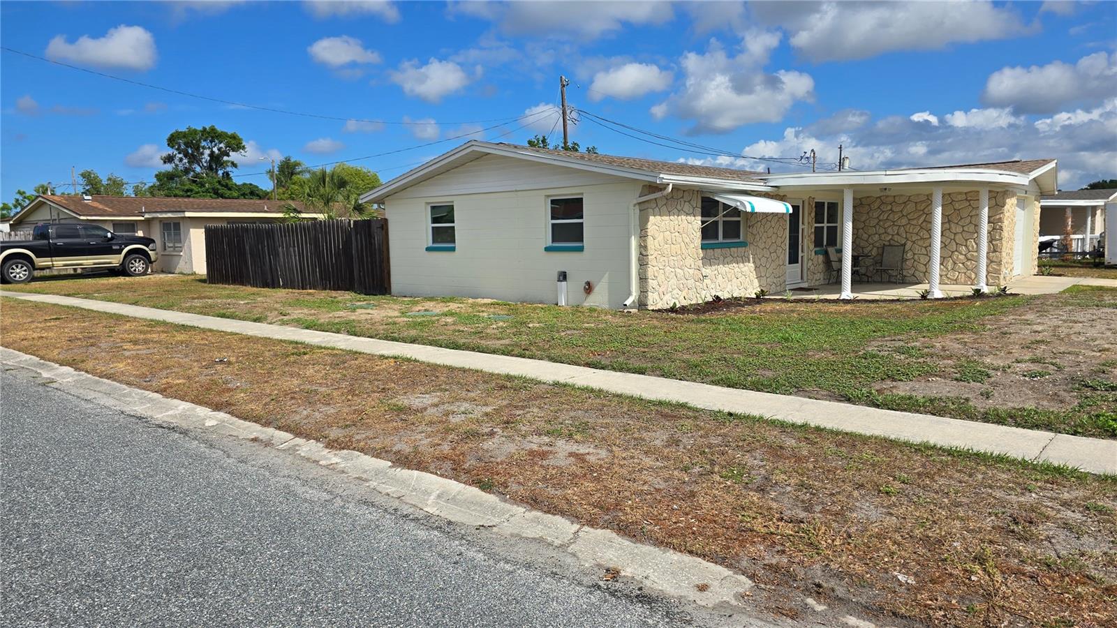 Image 55 of 75 For 2035 Erin Drive
