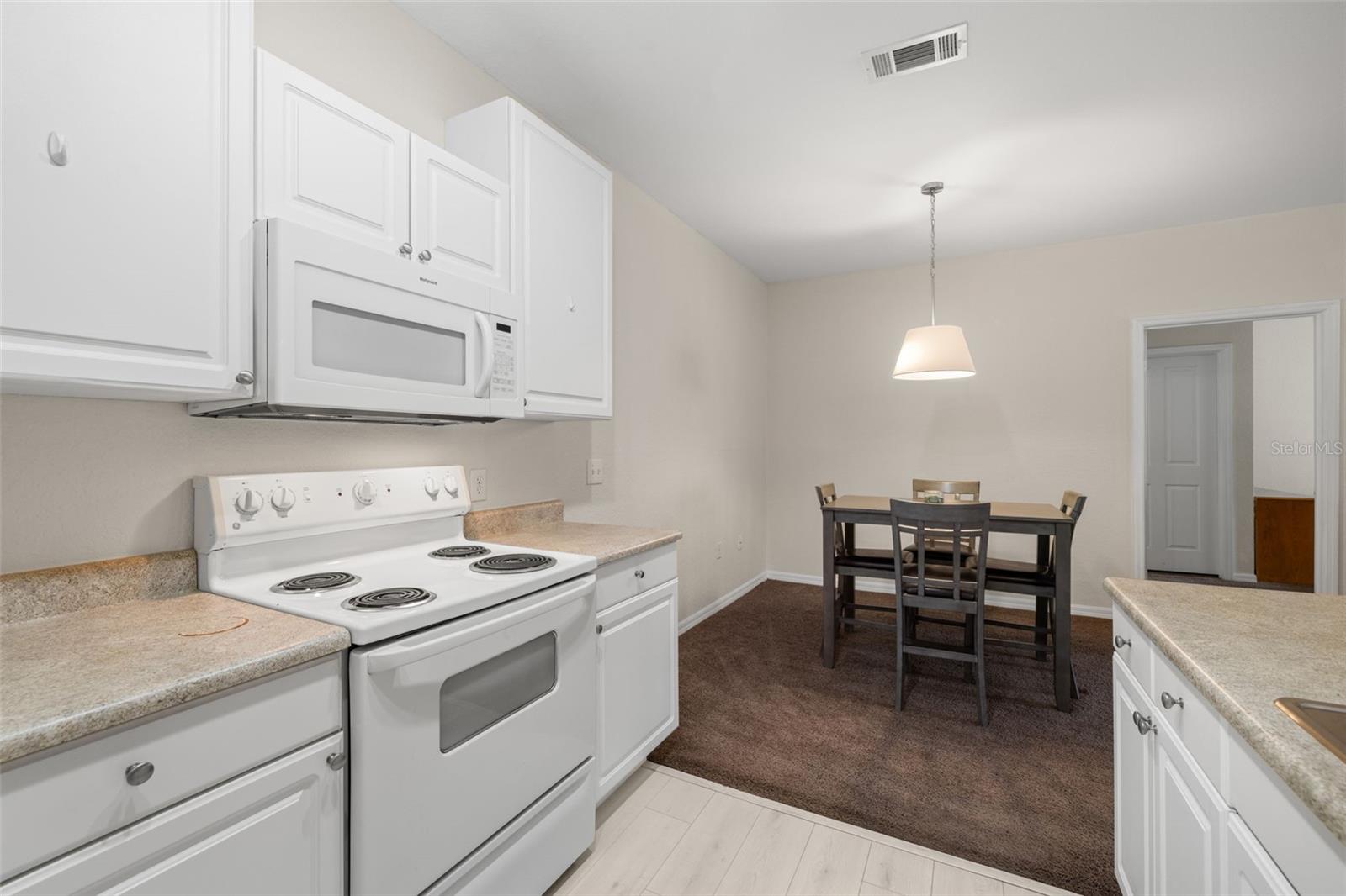 Image 13 of 40 For 4014 Hemingway Circle 4014