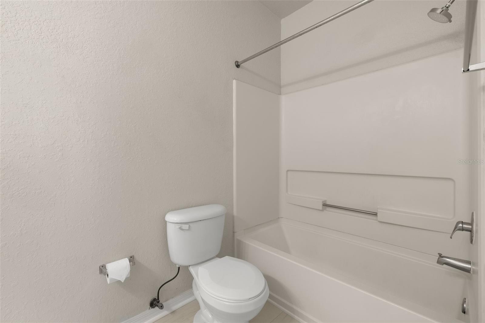 Image 19 of 40 For 4014 Hemingway Circle 4014