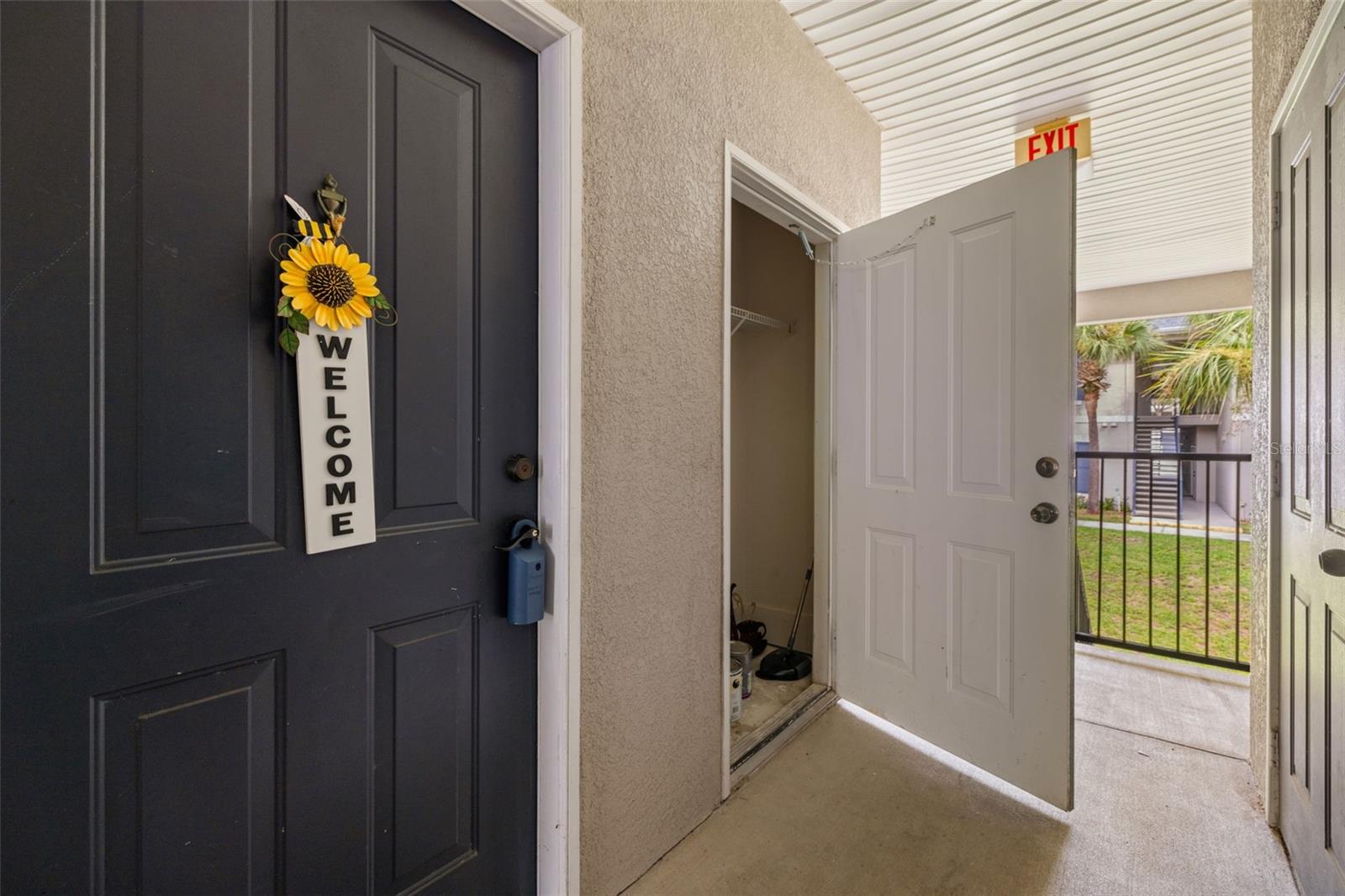 Image 3 of 40 For 4014 Hemingway Circle 4014