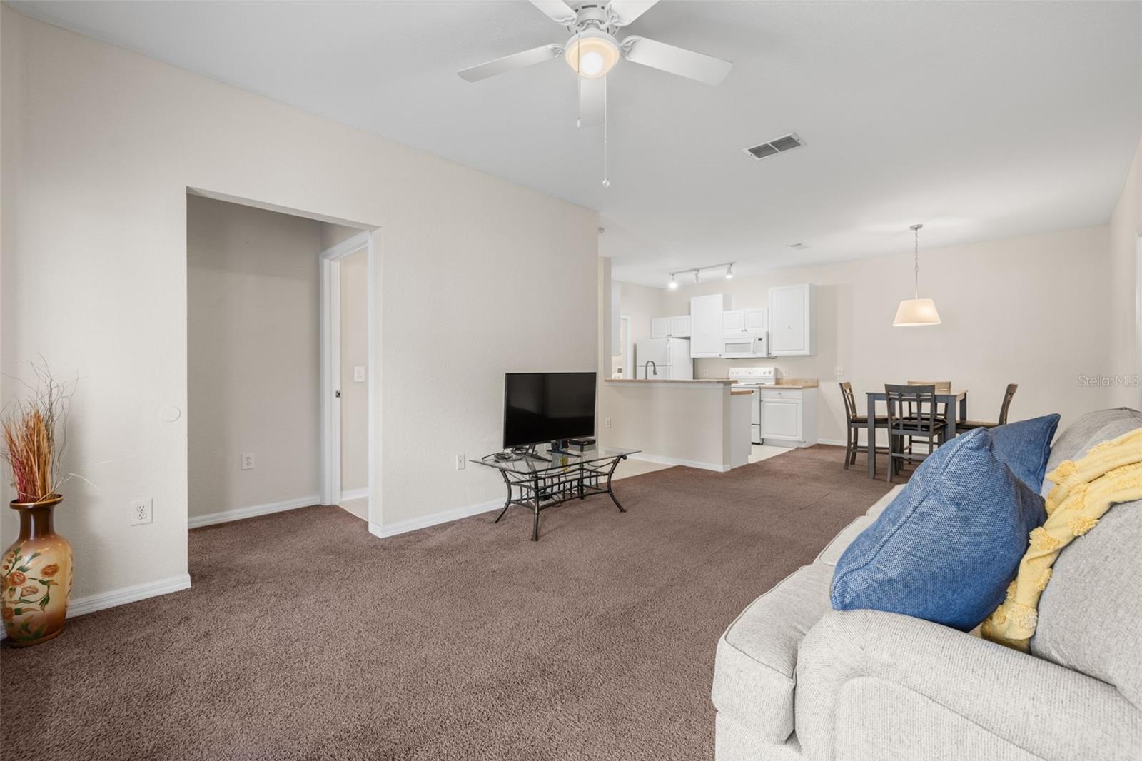 Image 6 of 40 For 4014 Hemingway Circle 4014