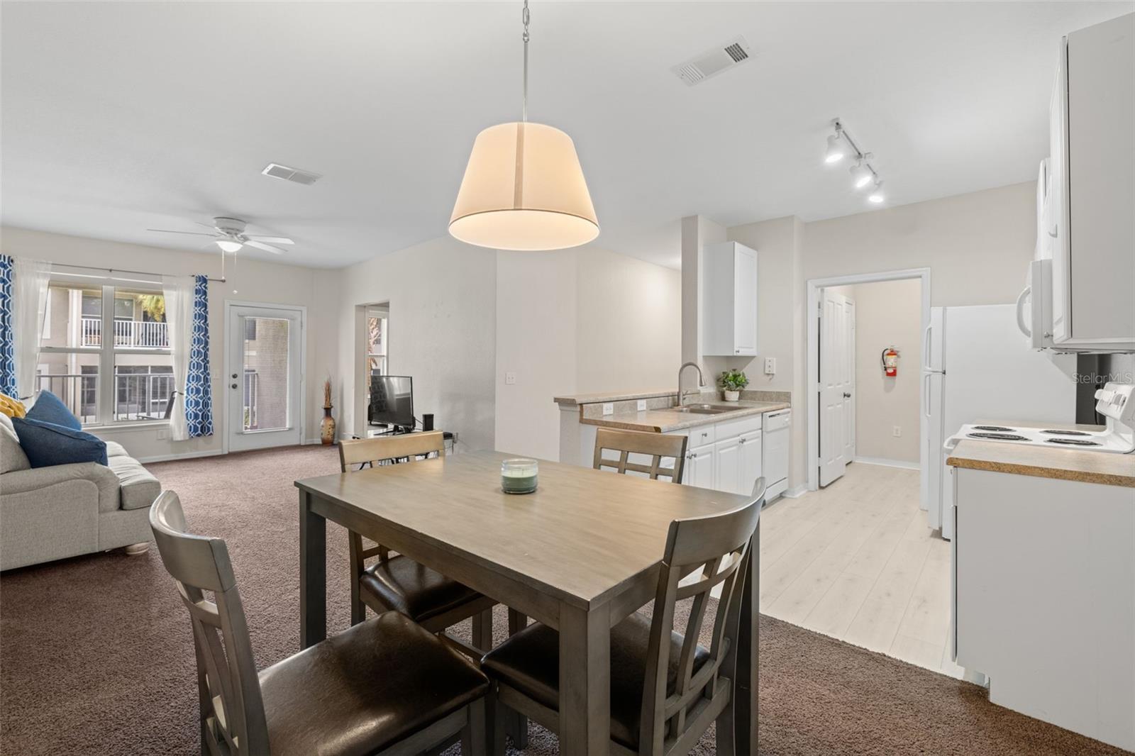 Image 8 of 40 For 4014 Hemingway Circle 4014
