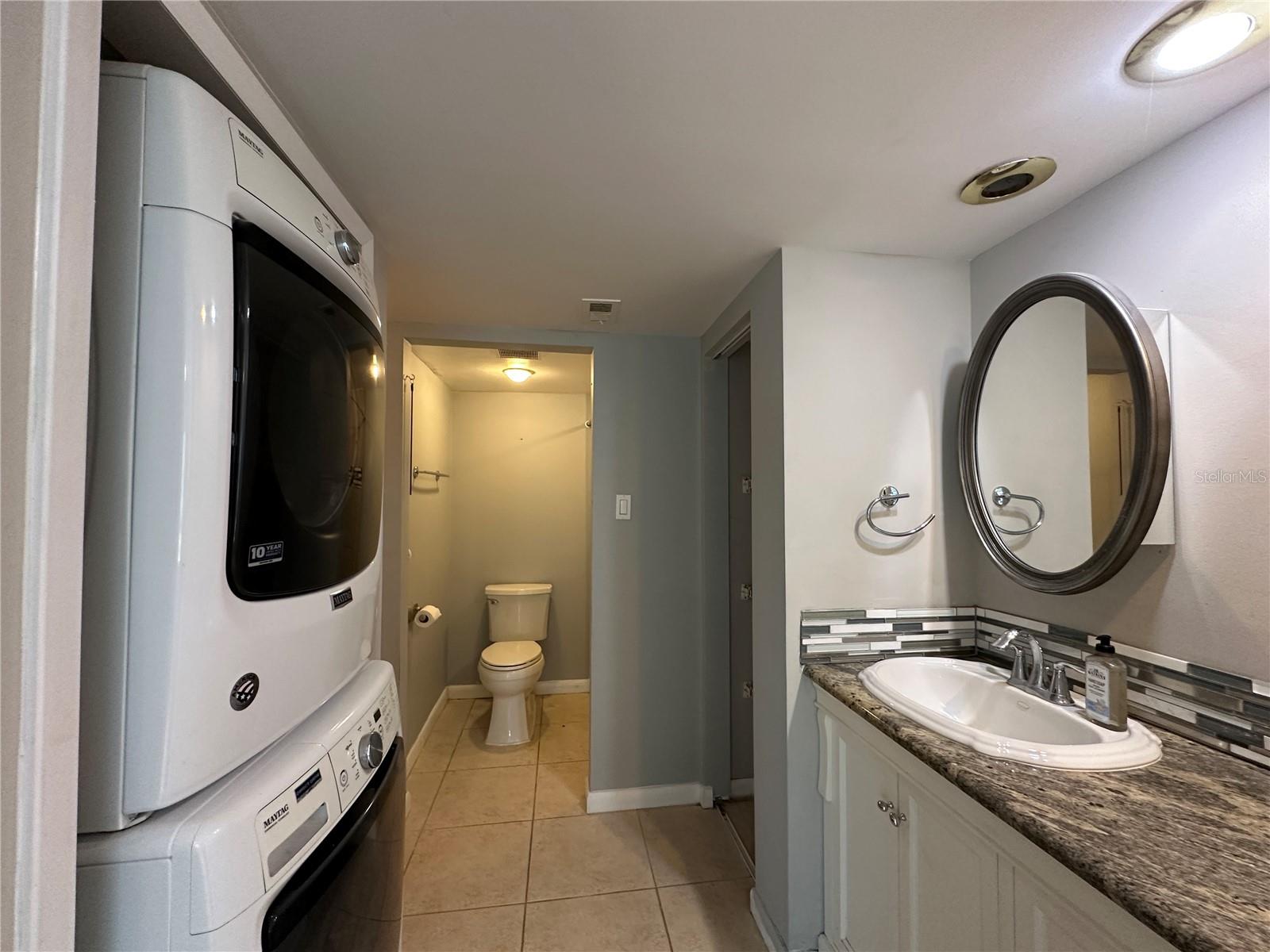 Listing photo id 25 for 11201 122nd Avenue 103