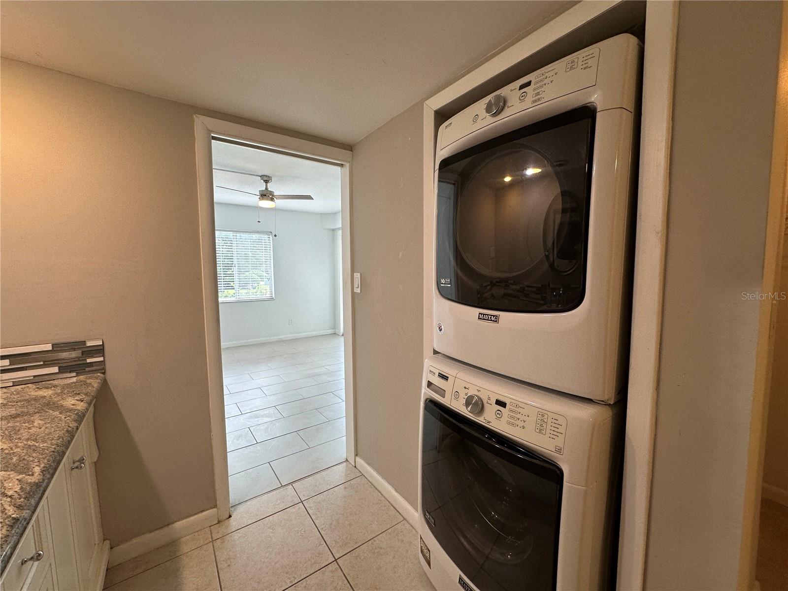 Listing photo id 26 for 11201 122nd Avenue 103