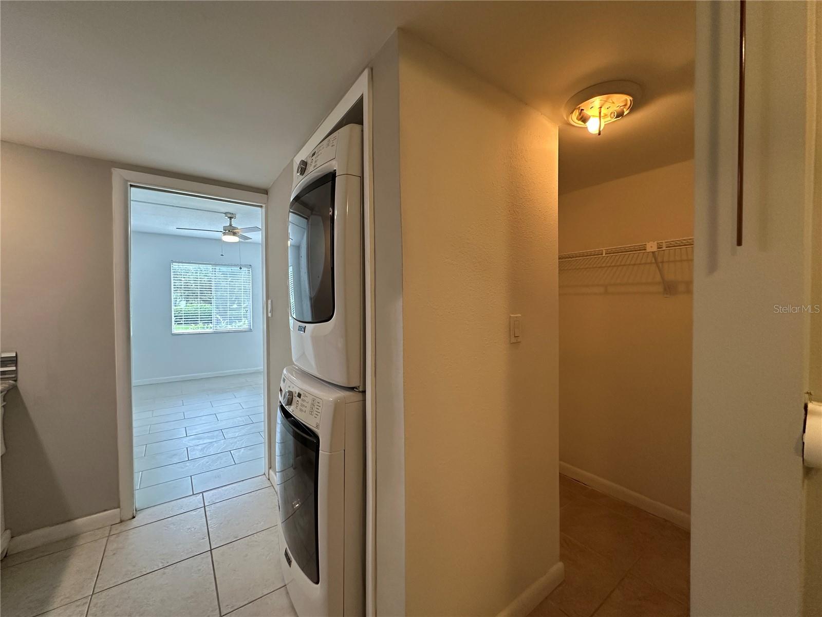 Listing photo id 27 for 11201 122nd Avenue 103