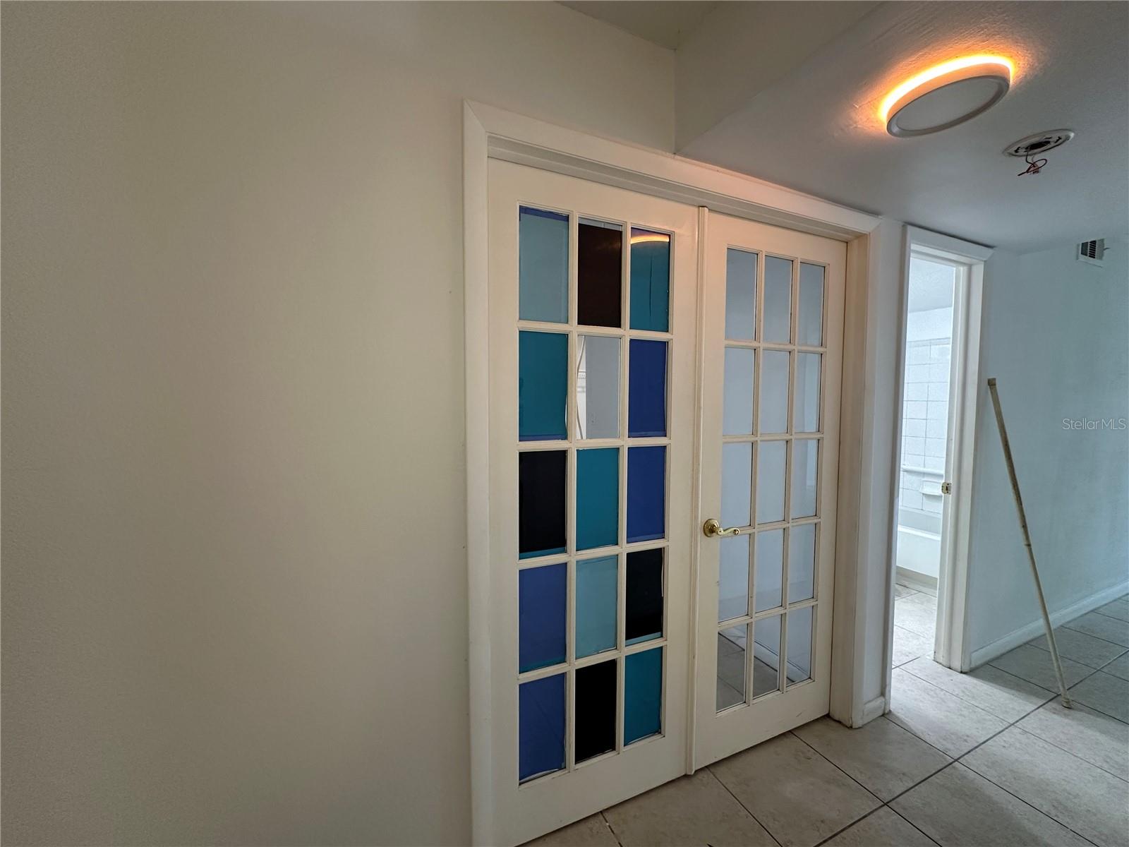 Listing photo id 37 for 11201 122nd Avenue 103