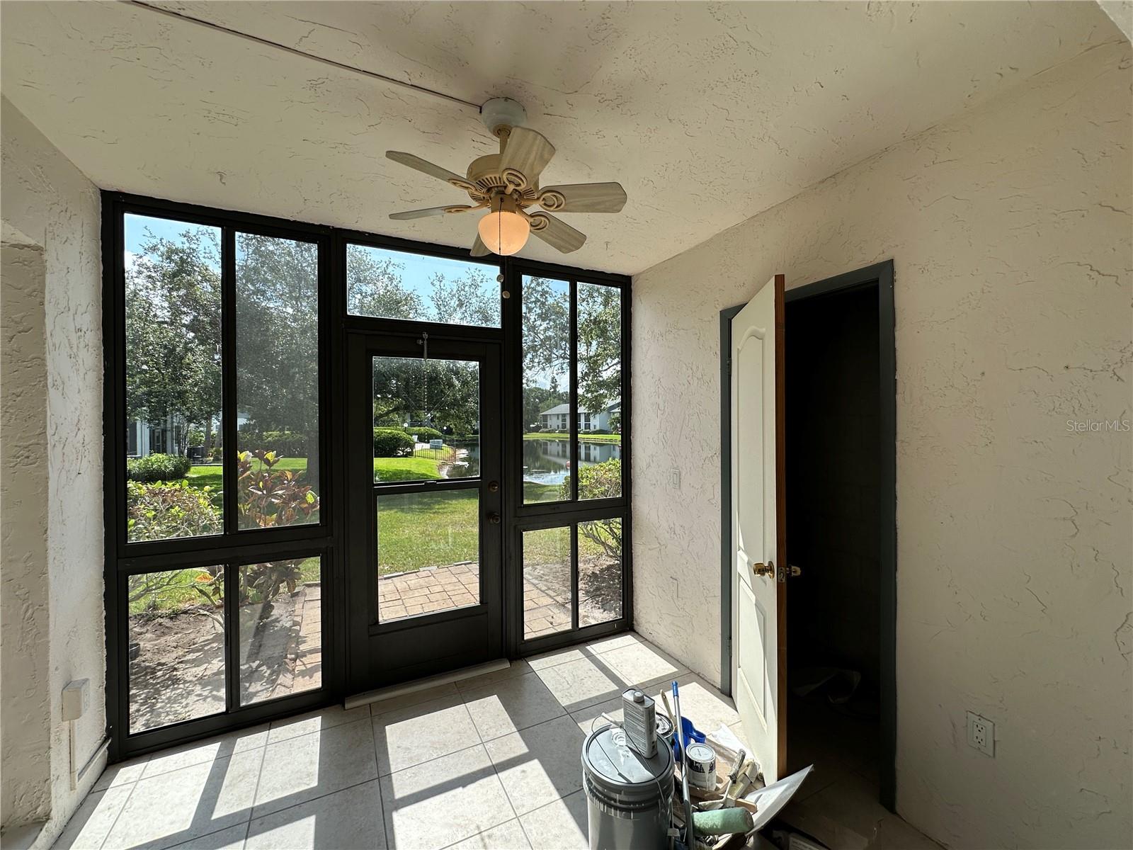 Listing photo id 38 for 11201 122nd Avenue 103