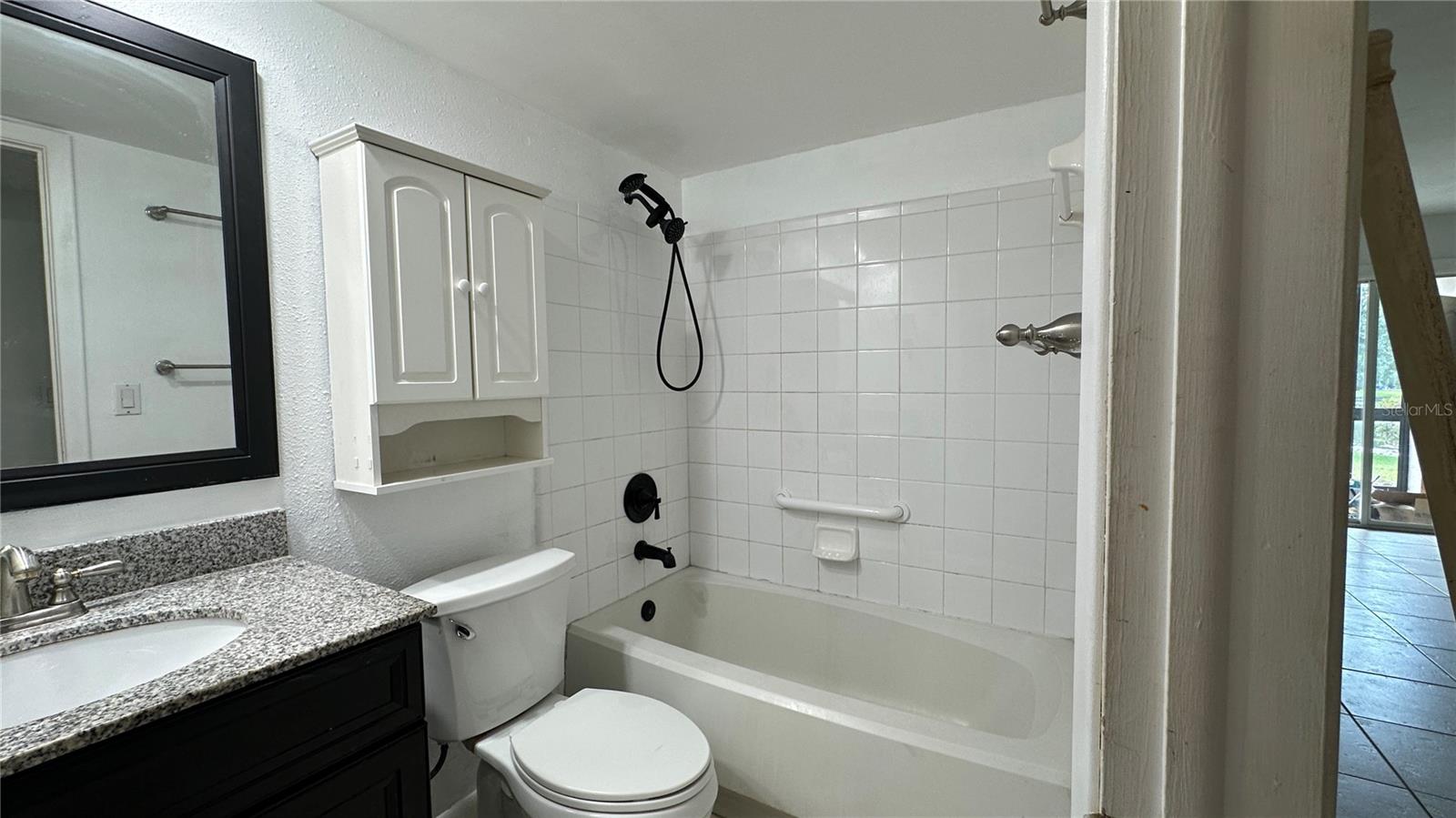 Listing photo id 41 for 11201 122nd Avenue 103