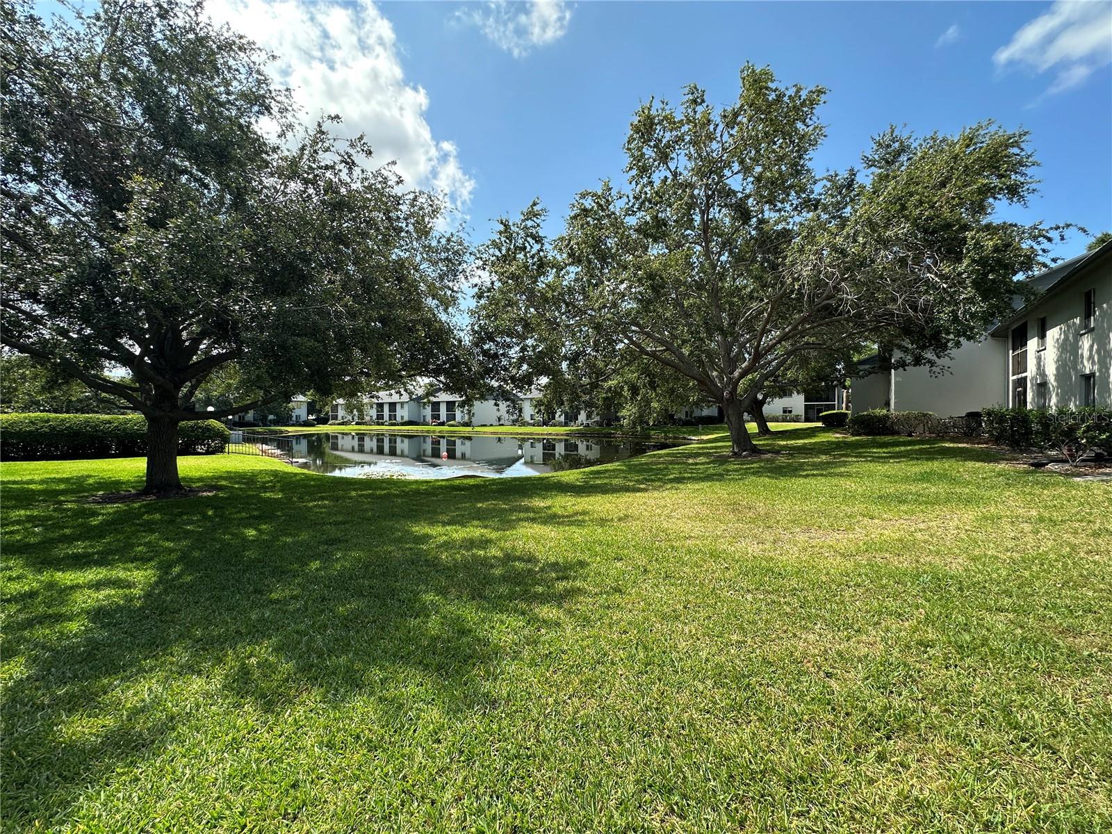 Listing photo id 43 for 11201 122nd Avenue 103