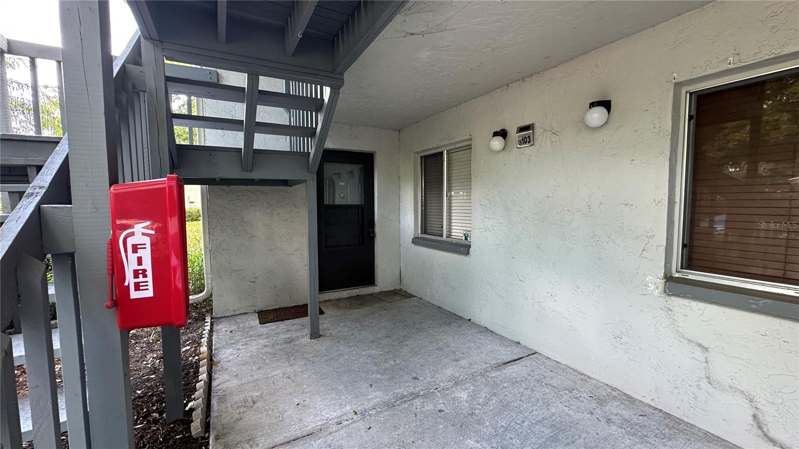 Listing photo id 4 for 11201 122nd Avenue 103