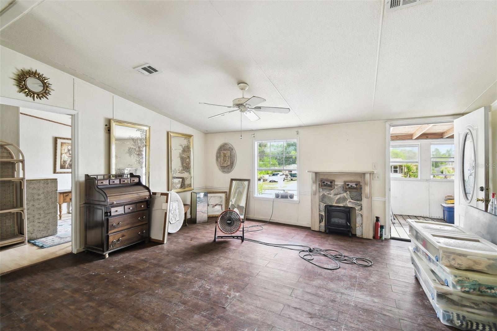 Image 9 of 20 For 7083 Pistachio Street