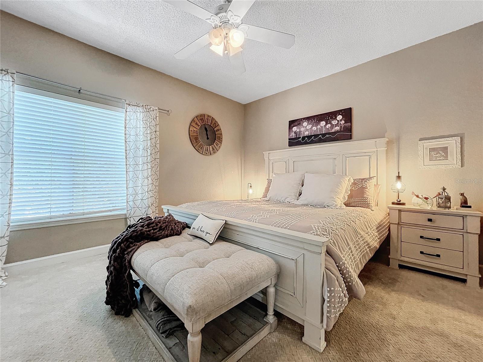 Image 17 of 39 For 704 Seagate Drive