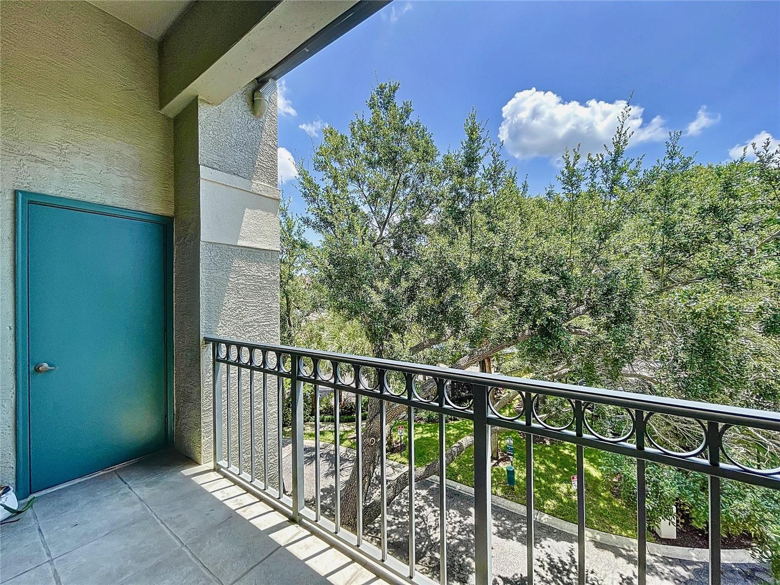 Image 29 of 39 For 704 Seagate Drive