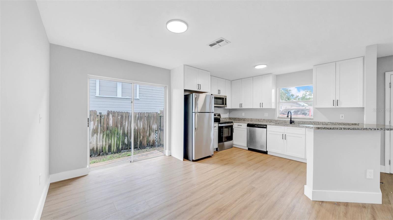 Image 11 of 32 For 2921 18th Street