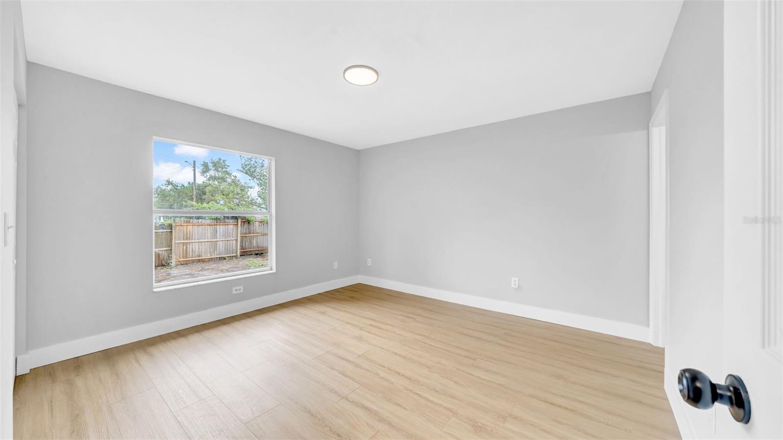 Image 16 of 32 For 2921 18th Street