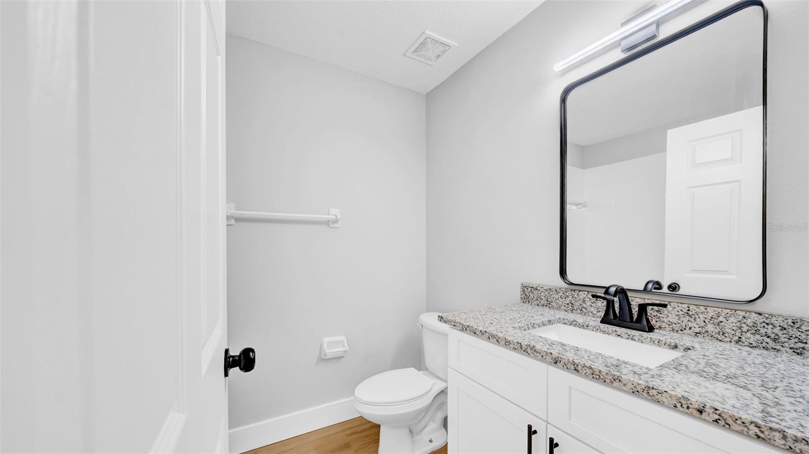 Image 21 of 32 For 2921 18th Street