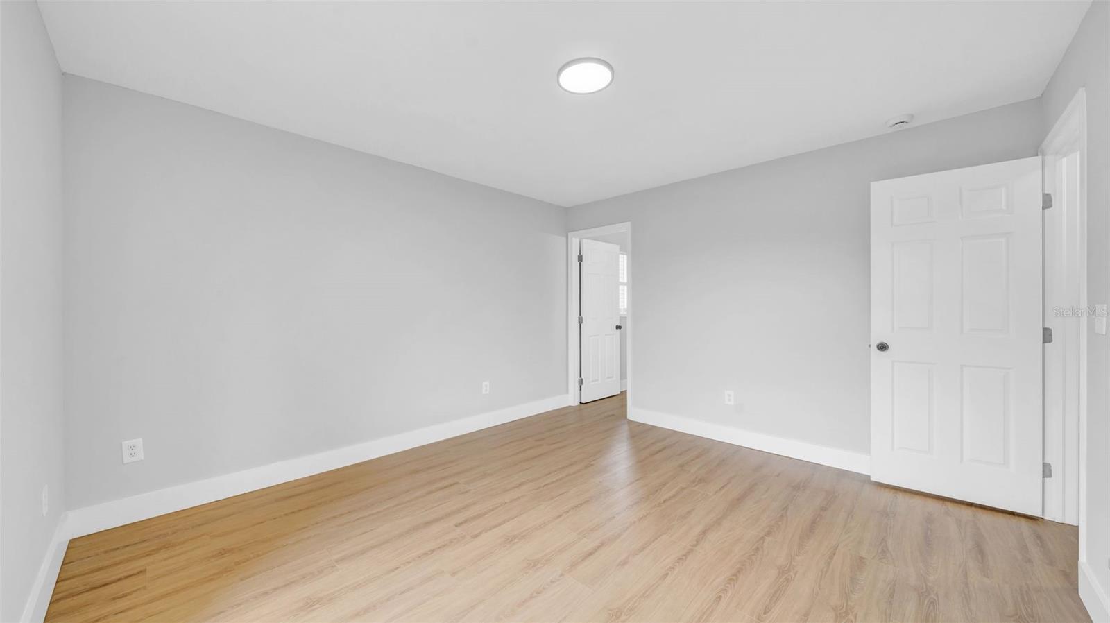 Image 23 of 32 For 2921 18th Street