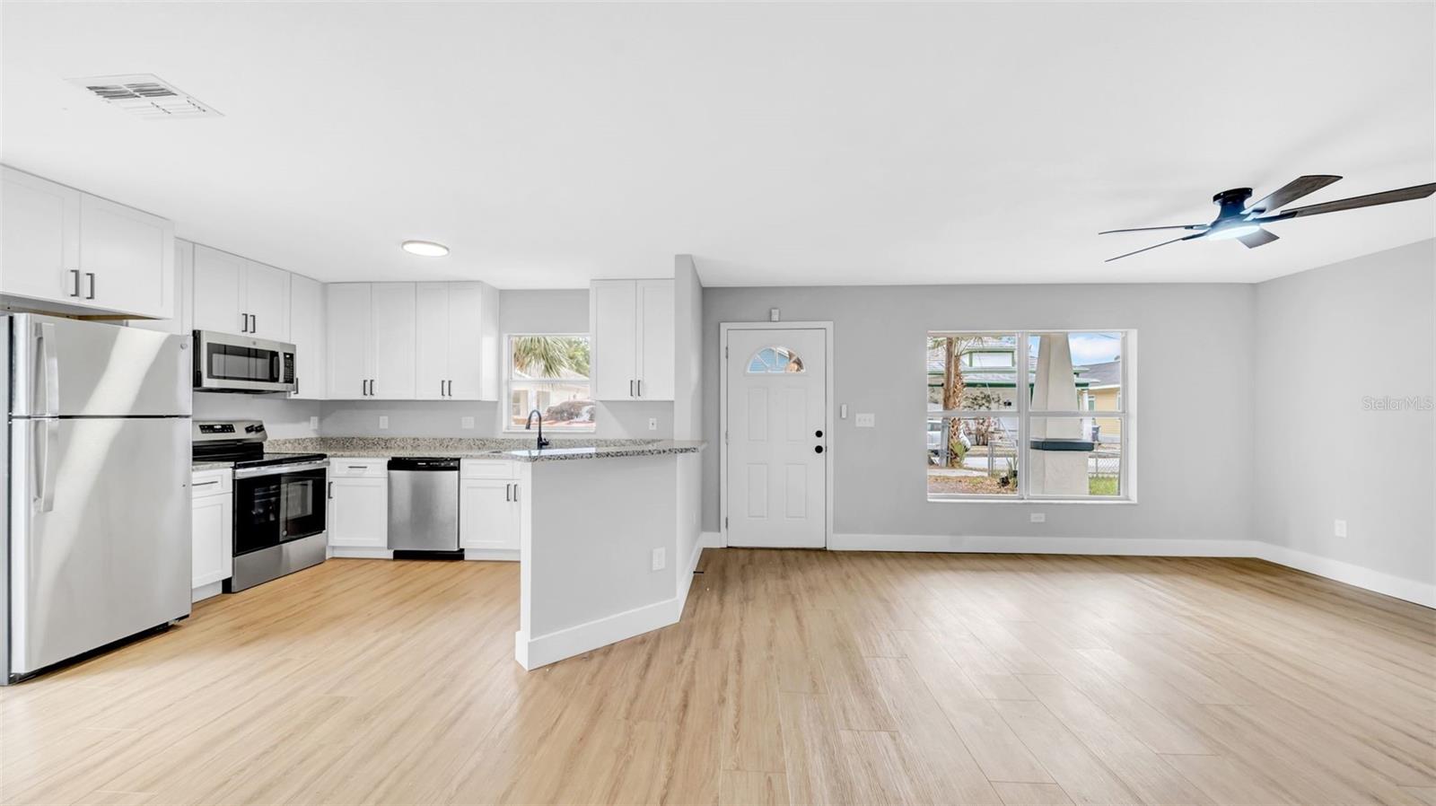 Image 4 of 32 For 2921 18th Street