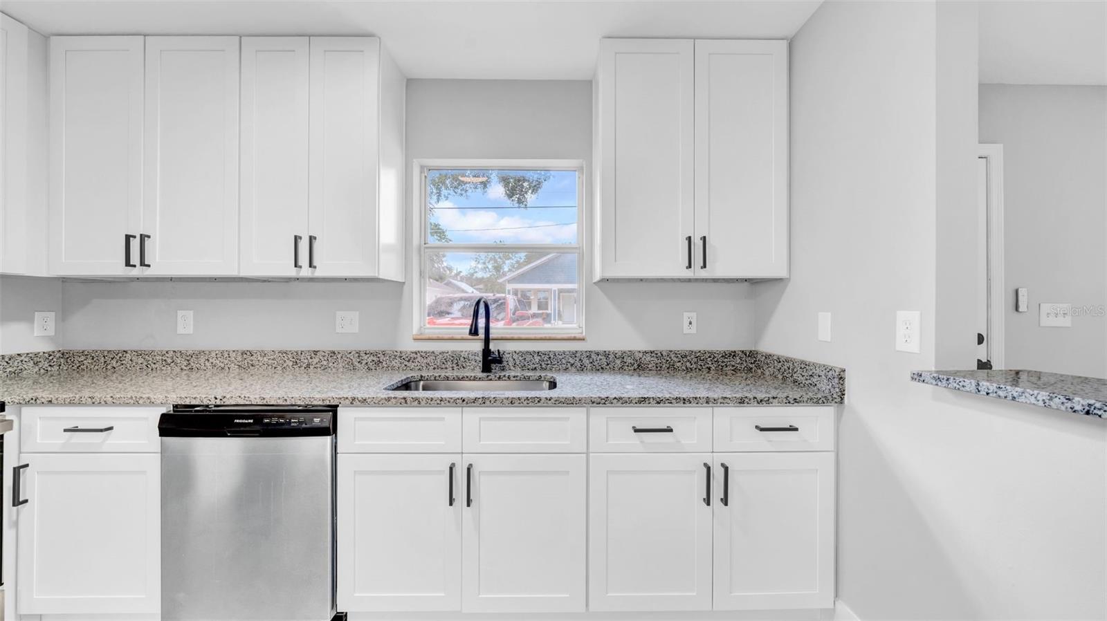 Image 9 of 32 For 2921 18th Street