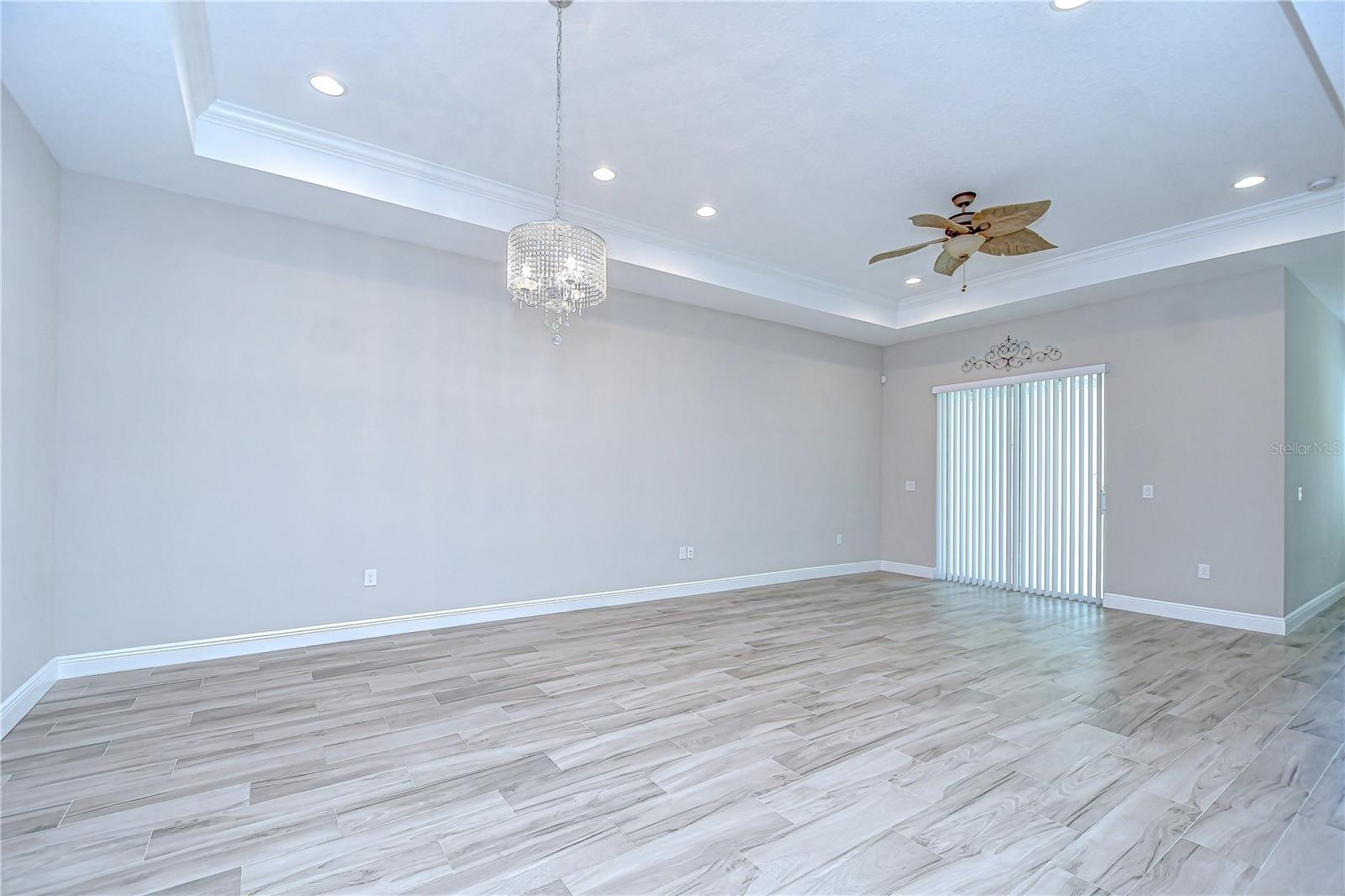 Image 12 of 25 For 5732 Stockport Street