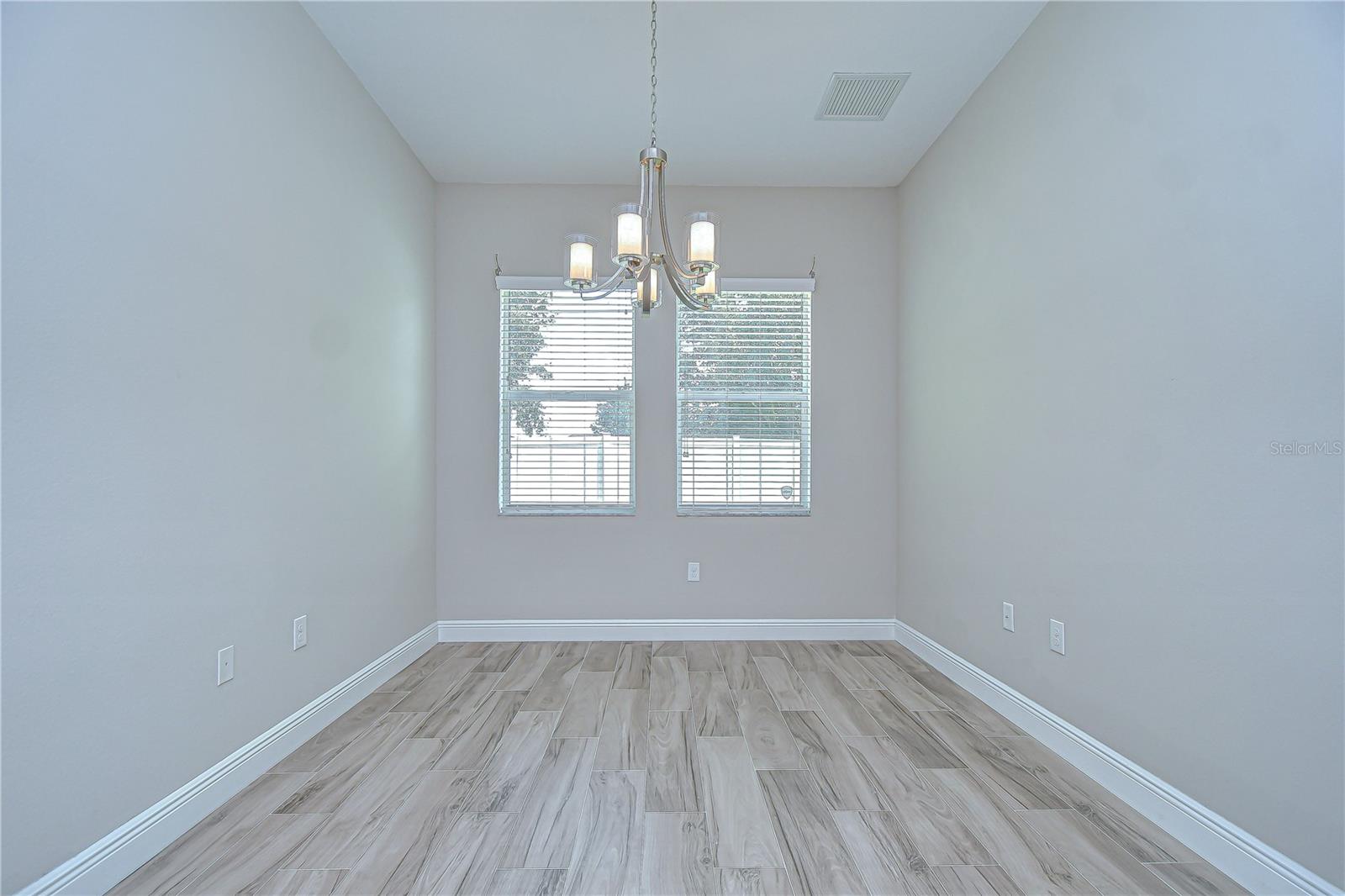 Image 14 of 25 For 5732 Stockport Street