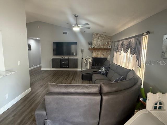 Image 10 of 48 For 1710 Tallowtree Circle