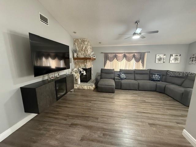 Image 6 of 48 For 1710 Tallowtree Circle