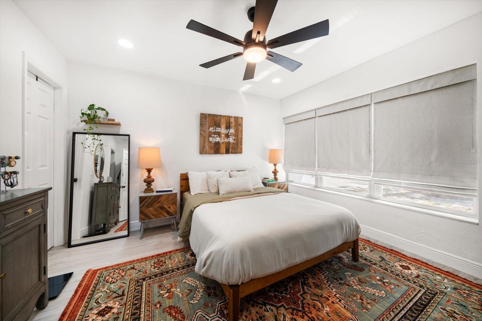 Image 19 of 43 For 14 Meteor Avenue