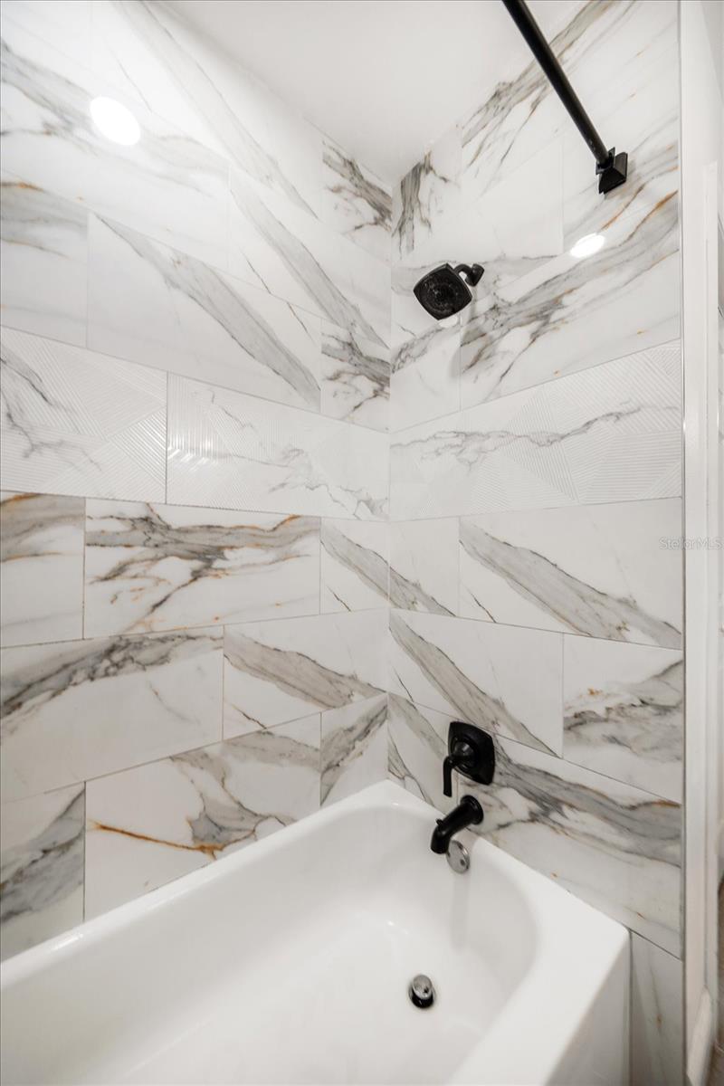 Image 26 of 43 For 14 Meteor Avenue