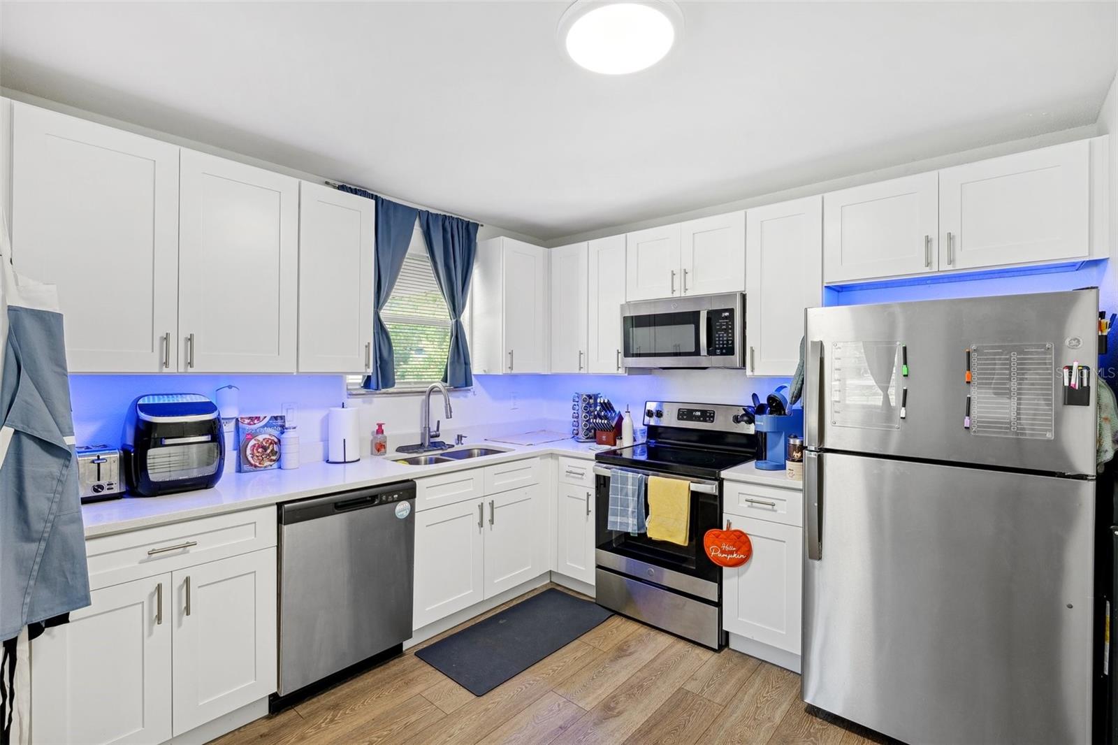 Image 9 of 25 For 3801 Carroway Street