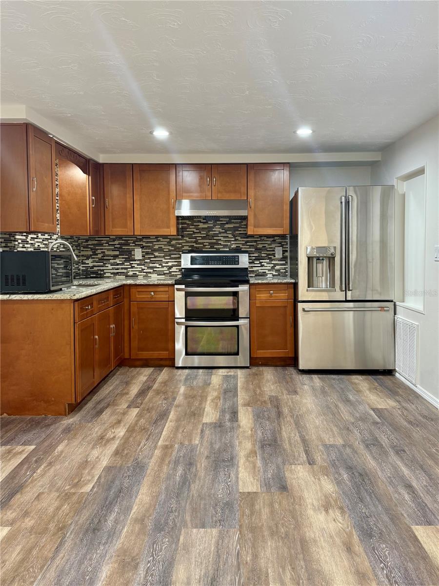 Image 4 of 17 For 3548 Umber Road
