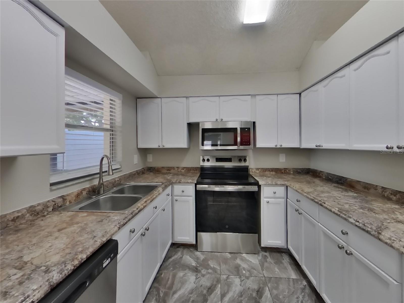 Image 4 of 19 For 1714 Tarah Trace Drive