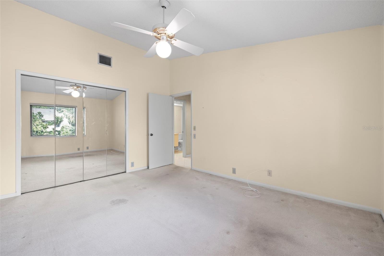 Image 21 of 38 For 3066 Landmark Boulevard 1305