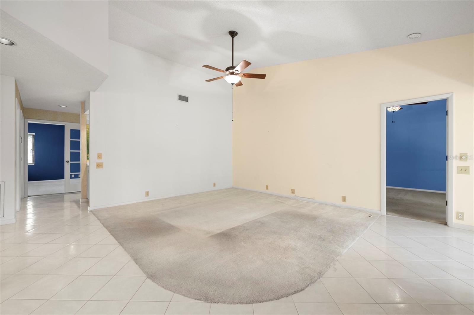Image 9 of 38 For 3066 Landmark Boulevard 1305