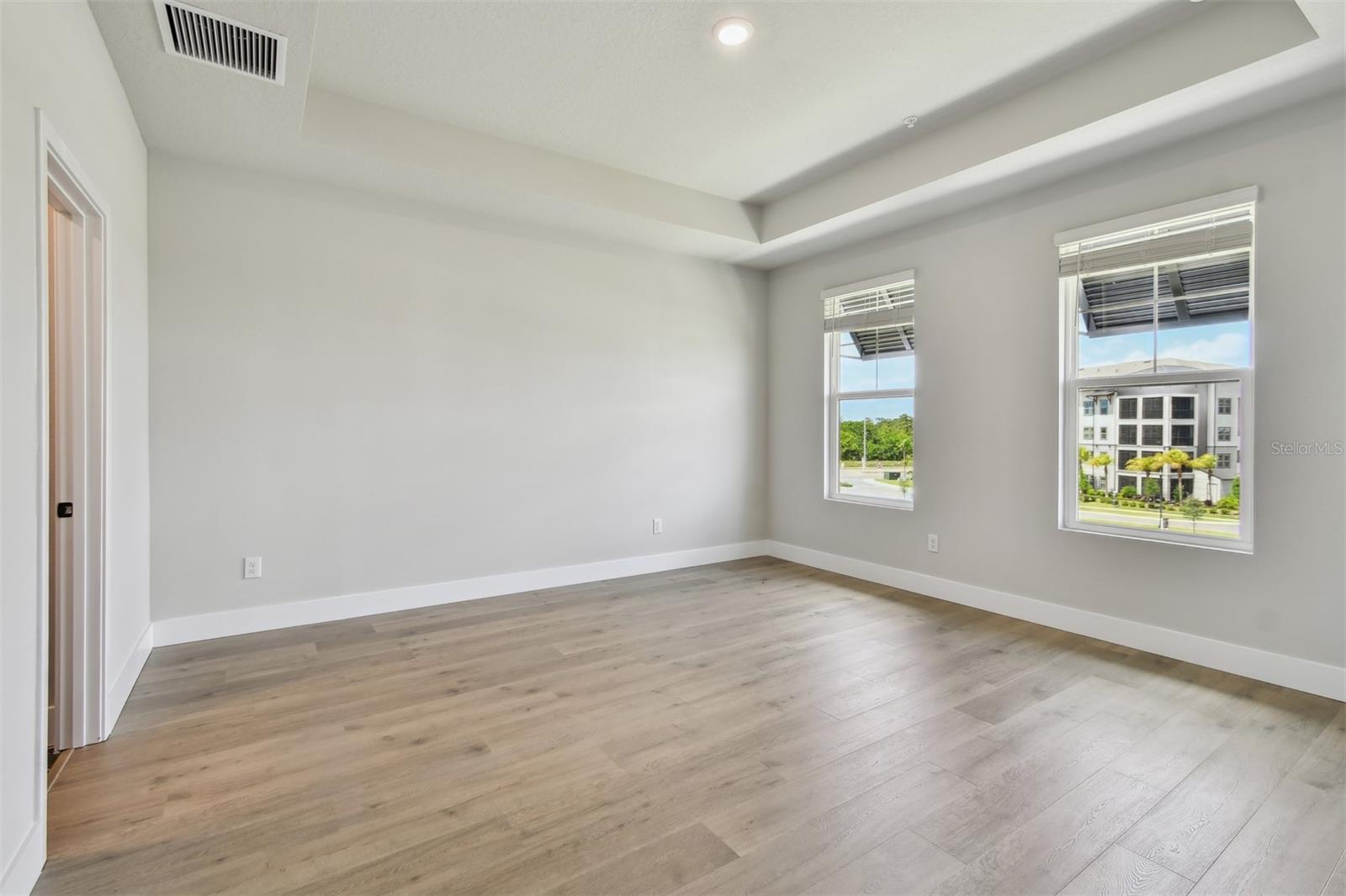 Image 21 of 43 For 7236 Sutton Lane