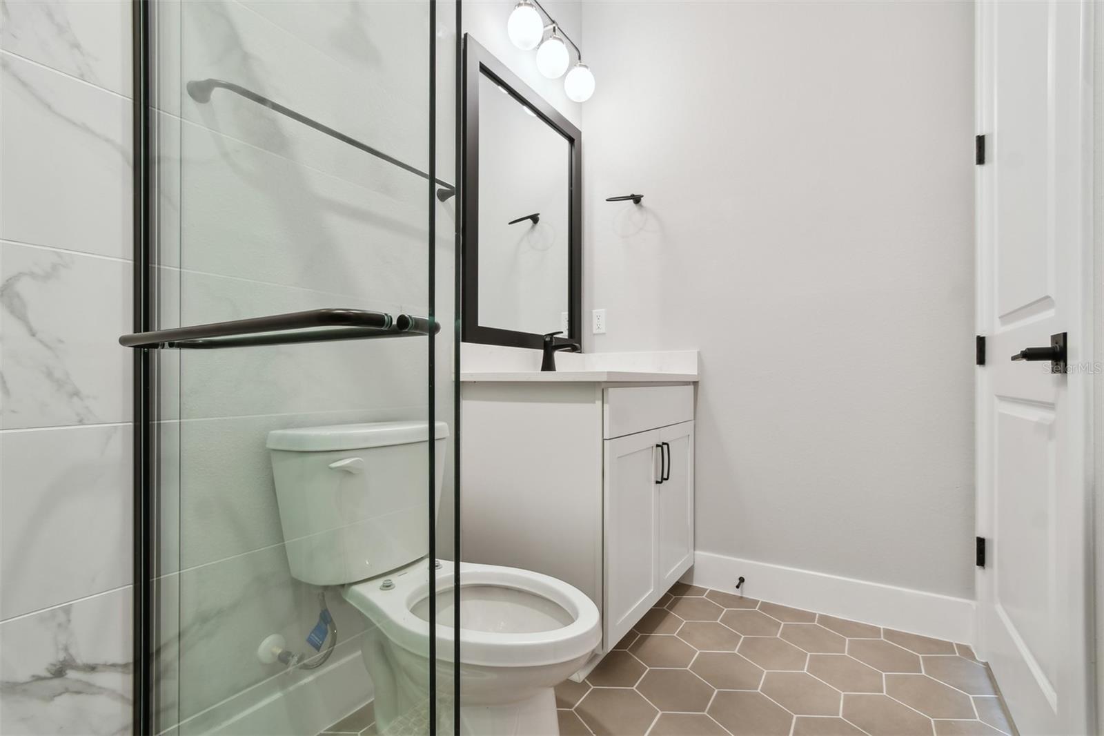 Image 36 of 43 For 7236 Sutton Lane