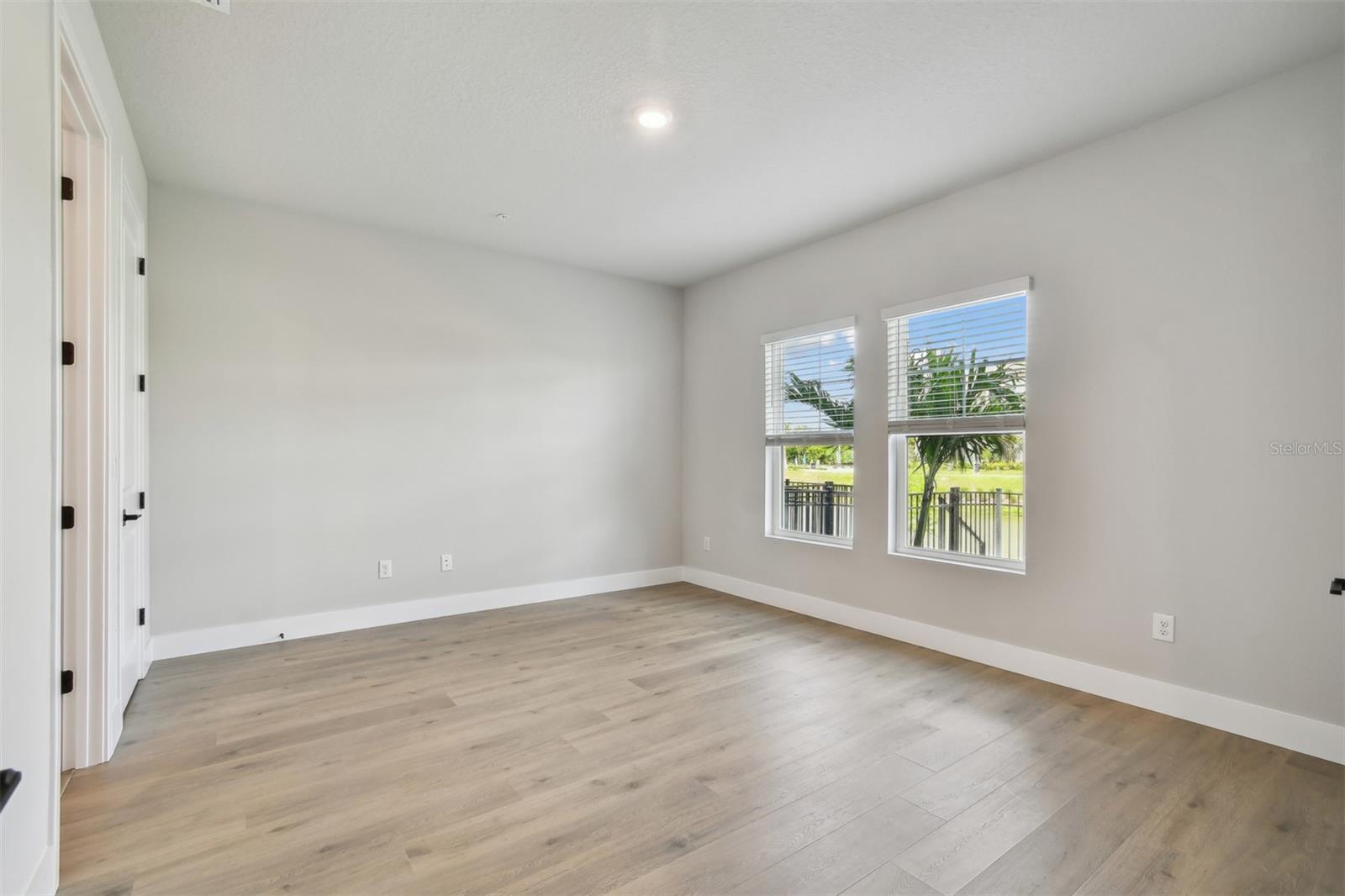 Image 9 of 43 For 7236 Sutton Lane